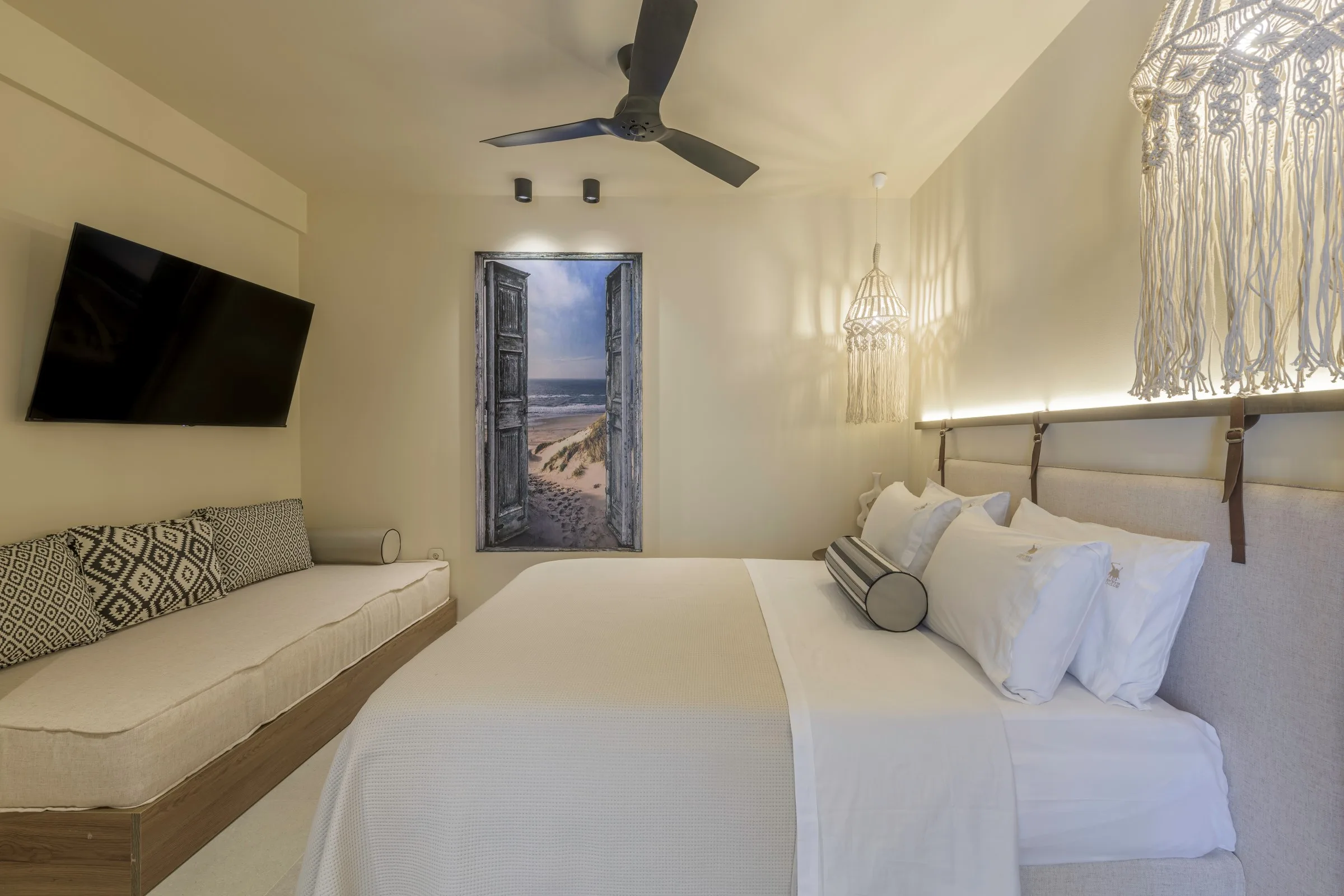 DSC_4693-HDR.1 ΔΩΜΑΤΙΟ ΚΑΤΩ ΜΕ ΜΠΑΛΚΟΝΙ